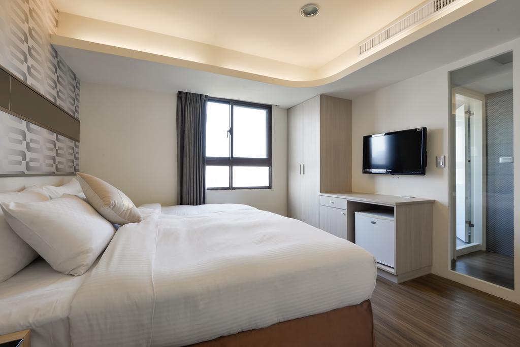 Bonjour Hotel Taizhong Zewnętrze zdjęcie